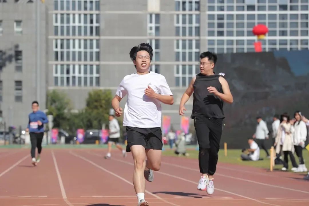 超燃超熱血！社科賽斯考研代表隊(duì)參加2023海淀街道首屆“同心杯”地區(qū)運(yùn)動(dòng)會(huì)！